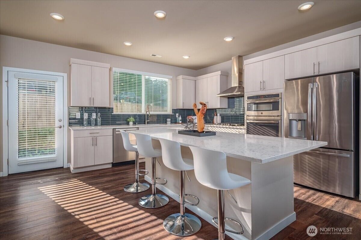 Property Photo:  11821  82nd Place S  WA 98178 