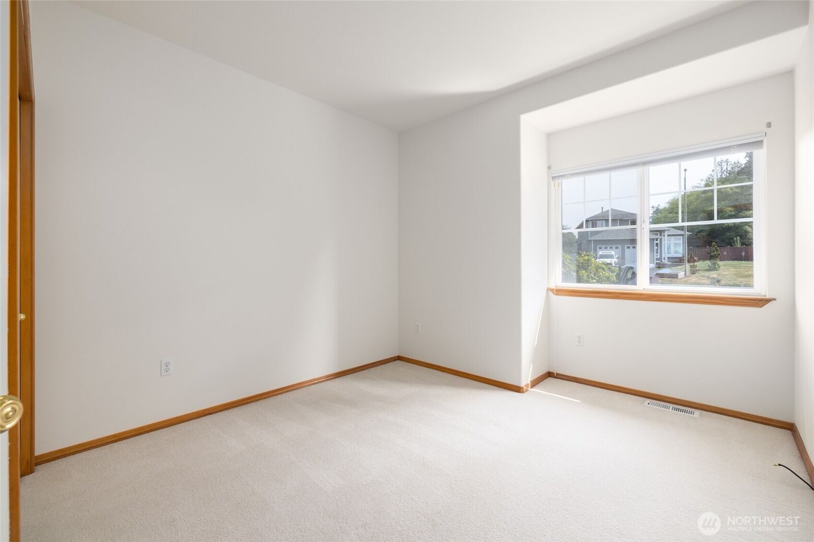 Property Photo: 28124 85th Drive NW WA 98282