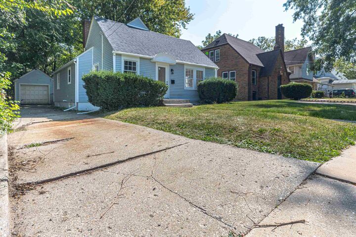 Property Photo:  321 Miriam Avenue  IL 61101 