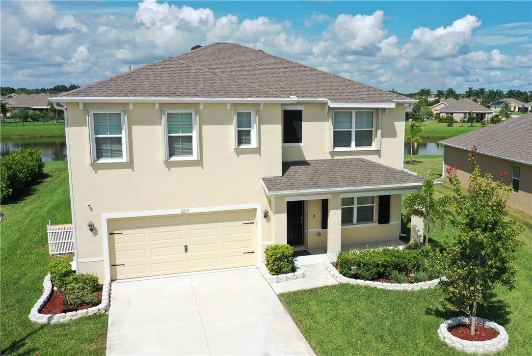 Property Photo: 2231 Arlington Drive SW FL 32968