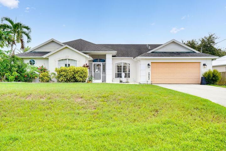 Property Photo: 2962 SE Bella Road FL 34984