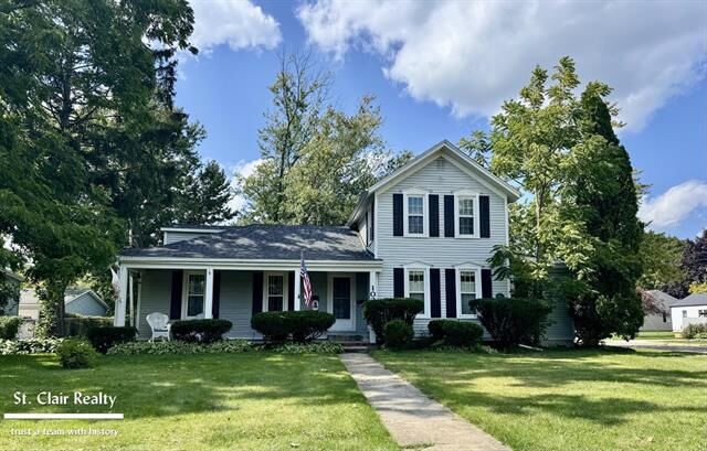 102 S Ninth Street  St. Clair MI 48079 photo