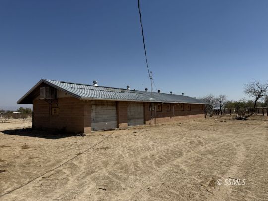 Property Photo: 4708 Hawk St CA 93527