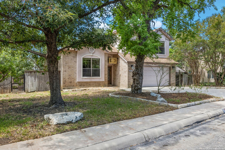 Property Photo: 2414 Trace Oak TX 78232