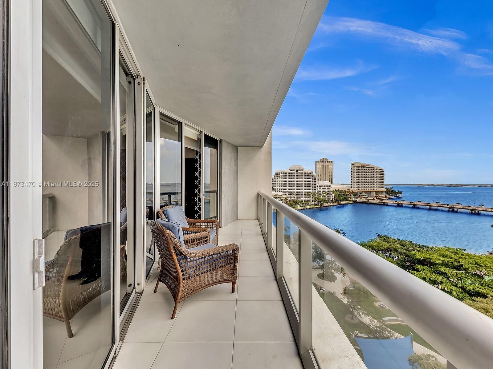 Property Photo: 495 Brickell Ave 1007 FL 33131