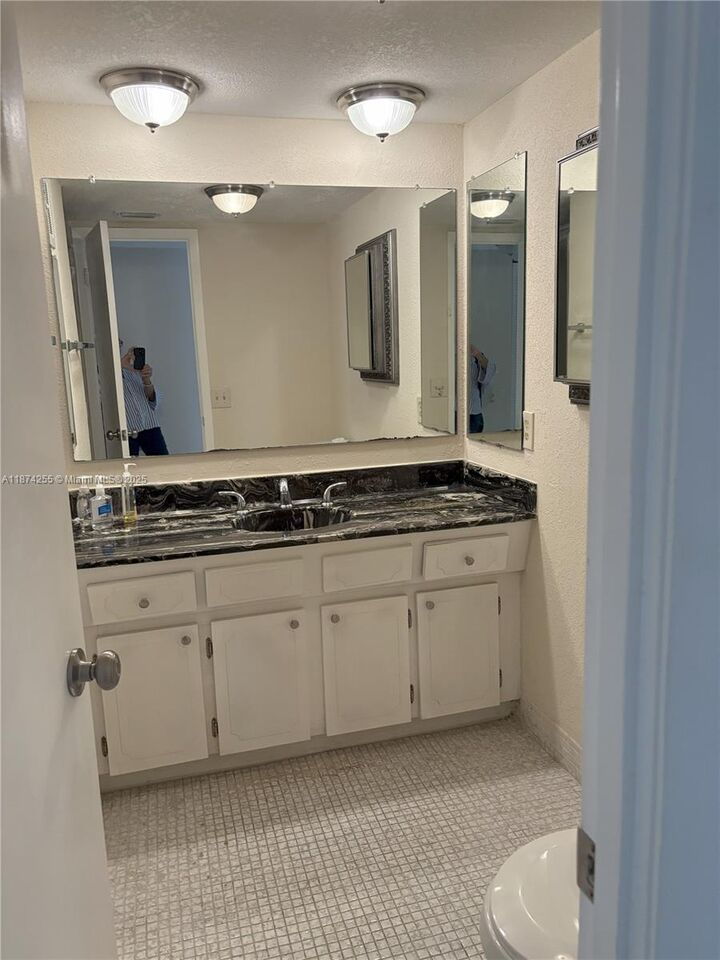 Property Photo:  4140 NW 44th Ave 411  FL 33319 
