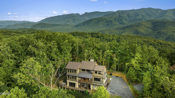 Property Photo: 564 Thissa Way TN 37738
