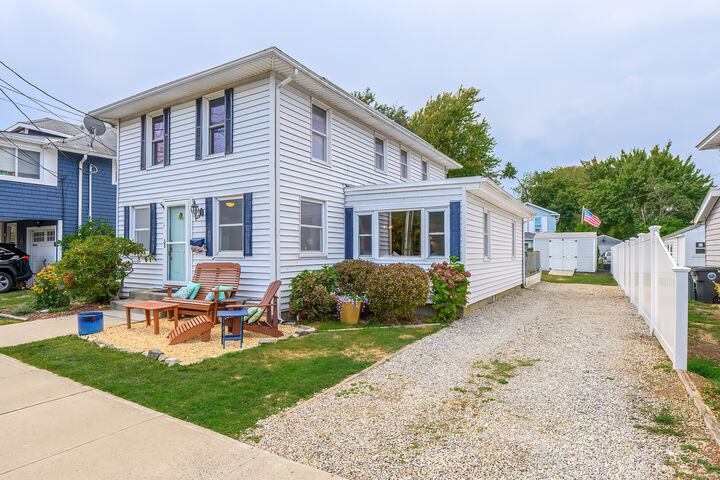 Property Photo: 170 Kings Highway CT 06460