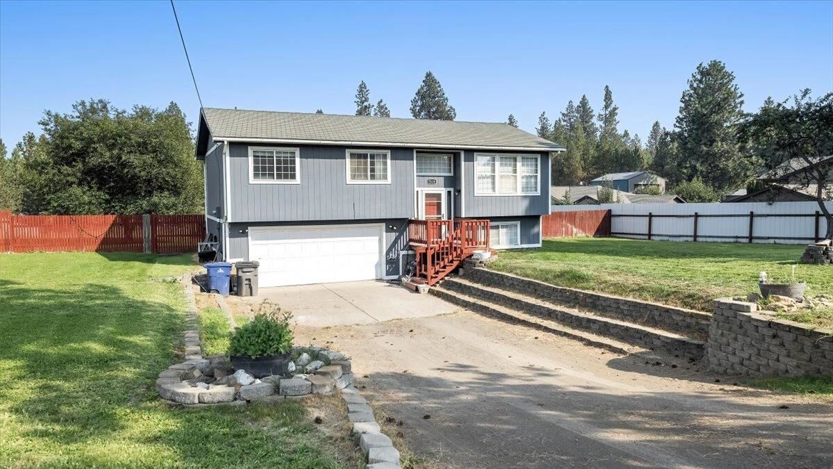 Property Photo: 7119 S Mayflower Rd WA 99224