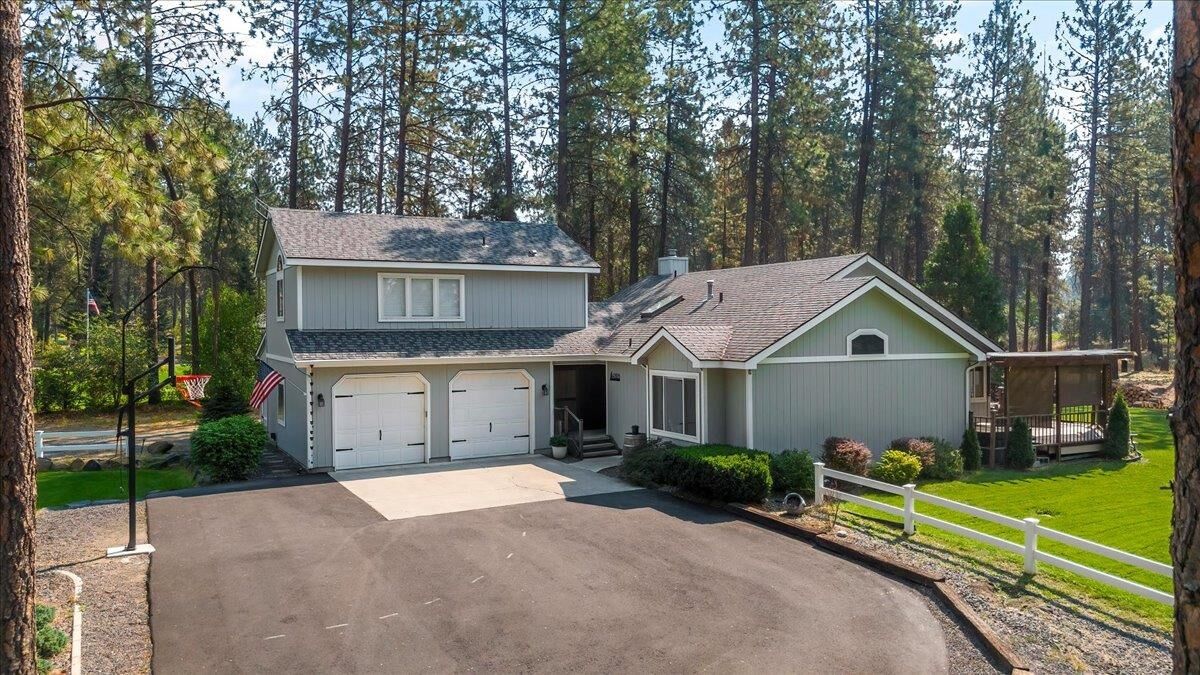 Property Photo: 4508 E Silver Pine Rd WA 99005