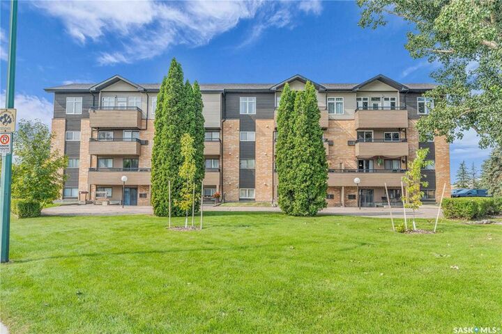 Property Photo:  333 Silverwood Road 308  SK S7K 6G1 