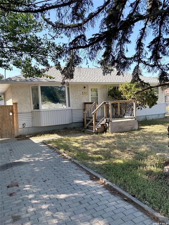 108 McCannel Street  Regina SK S4R 3T8 photo