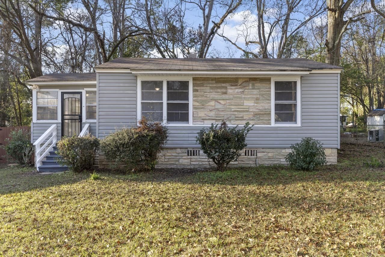 Property Photo:  1613 Hernando Drive  FL 32304 