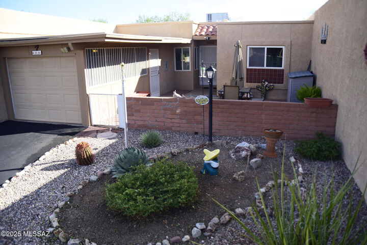 Property Photo:  444 W San Ignacio  AZ 85614 