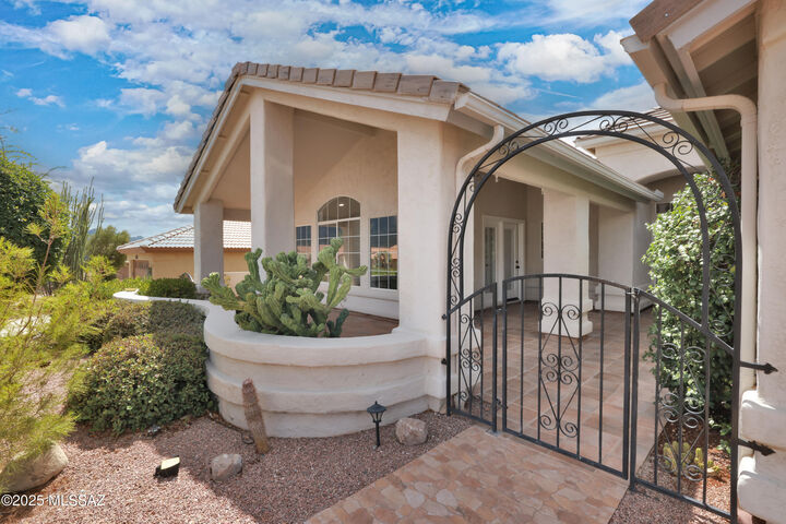 Property Photo: 35908 S Mesa Ridge Drive AZ 85739