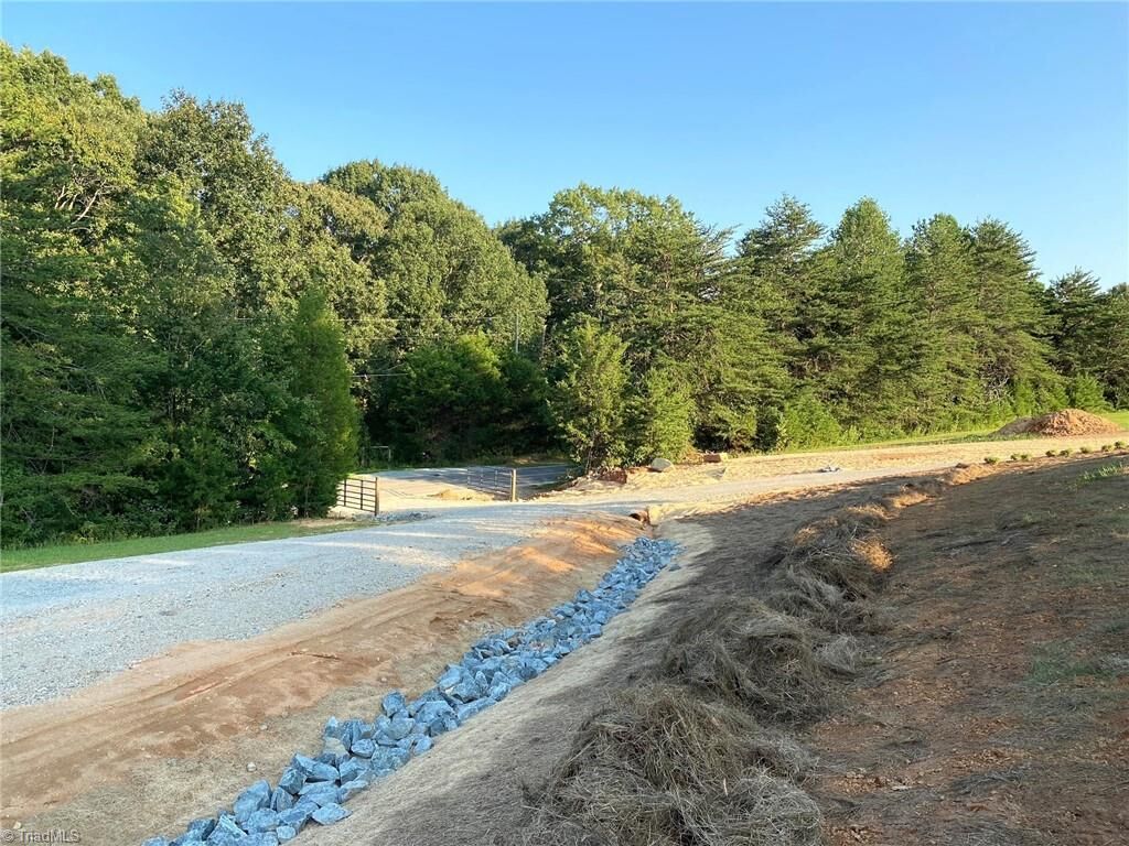 Property Photo:  1670 Frank Hulin Road  NC 27295 