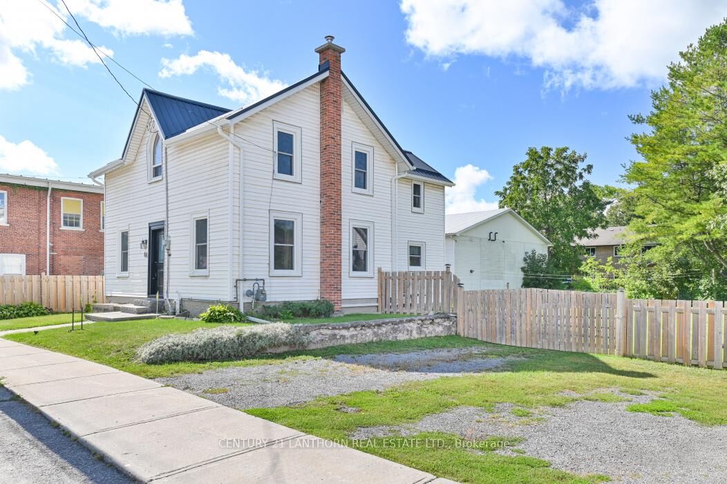 Property Photo:  44 Metcalf Street  ON K0K 3J0 