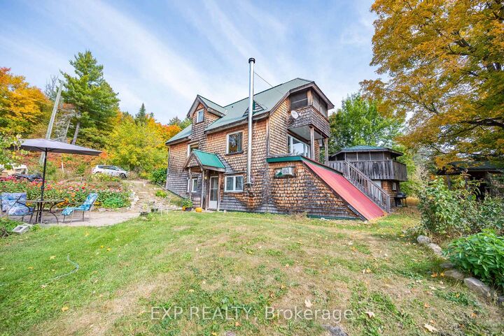 Property Photo: 1197 Lower Spruce Hedge Road ON K0J 1G0