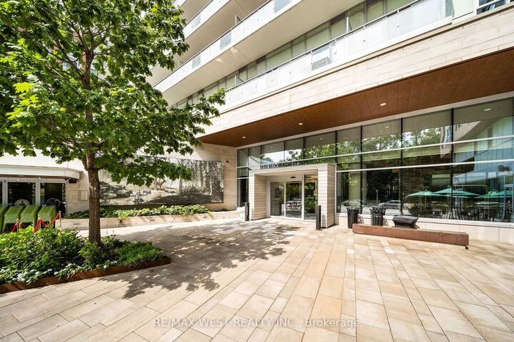 Property Photo: 1830 Bloor Street W 511 ON M6P 0A2