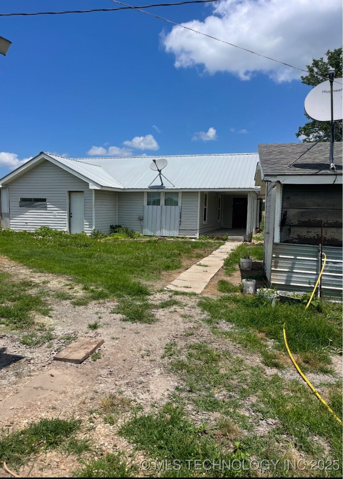 Property Photo: 54709 S 683 Road OK 74338