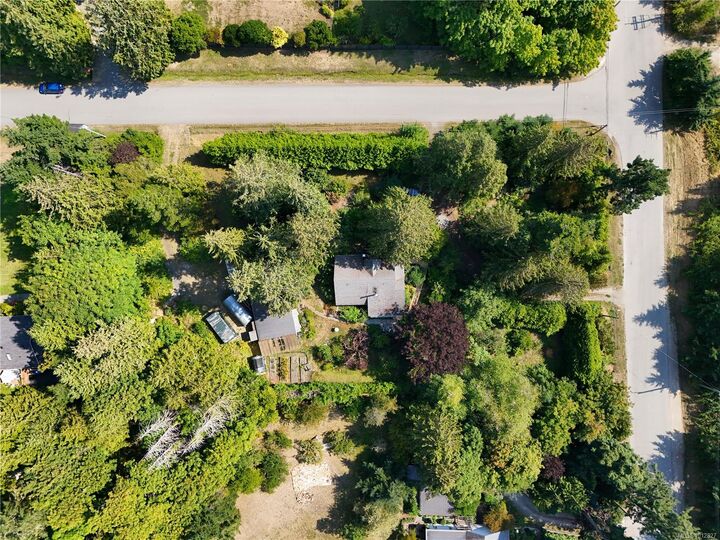 Property Photo:  1720 Swartz Bay Rd  BC V8L 5R2 