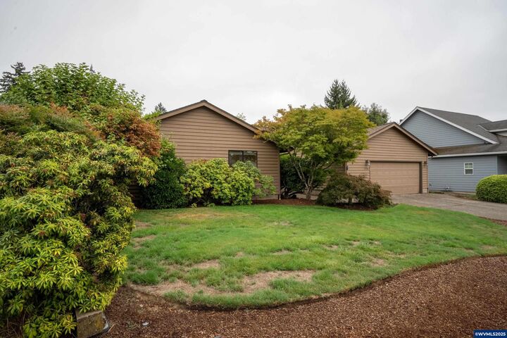 Property Photo: 2756 Pheasant Av SE OR 97302