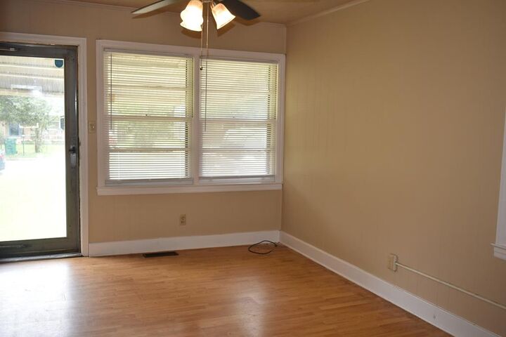 Property Photo: 1225 Lincoln Avenue GA 31707