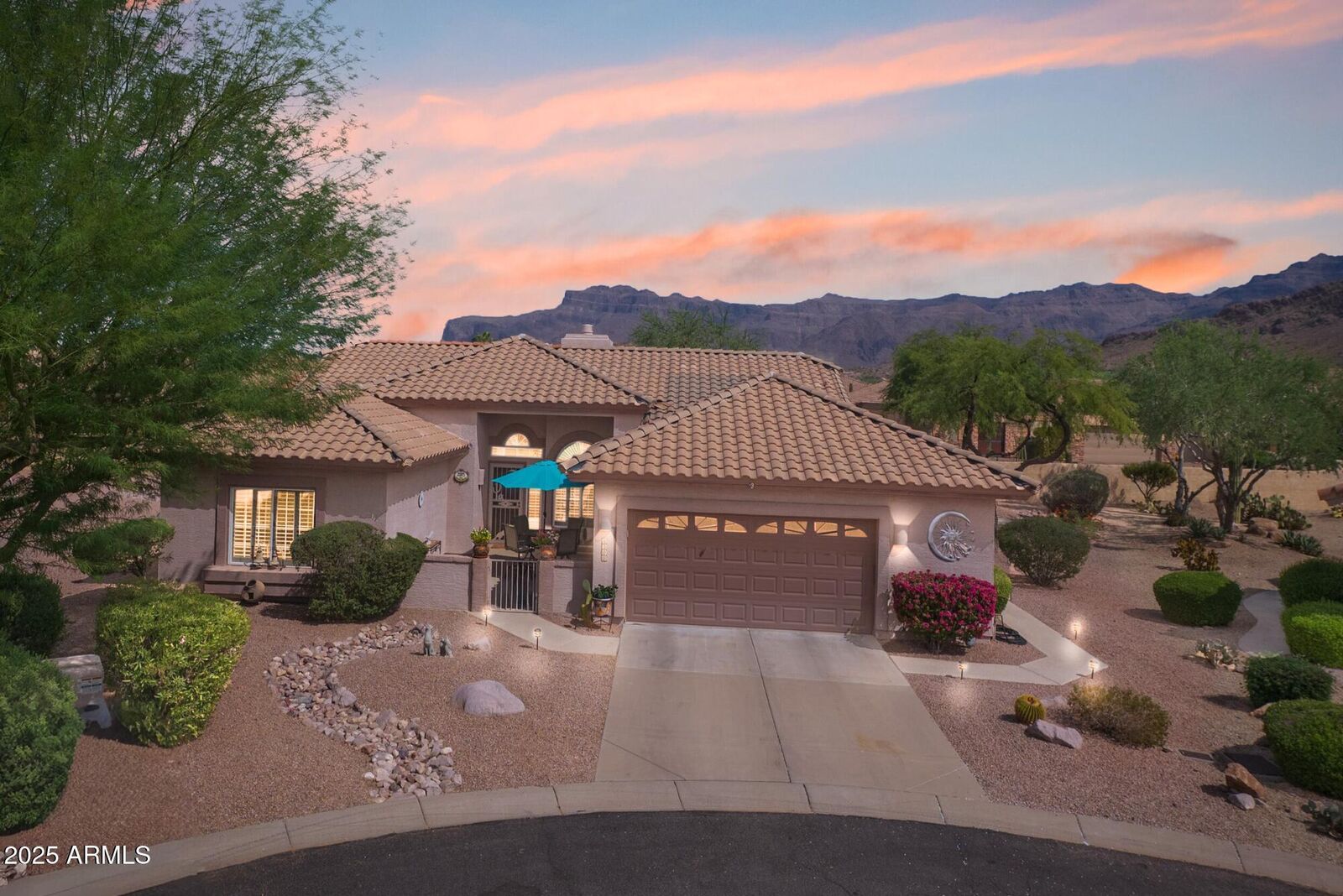 Property Photo:  6300 S Eagle Court  AZ 85118 