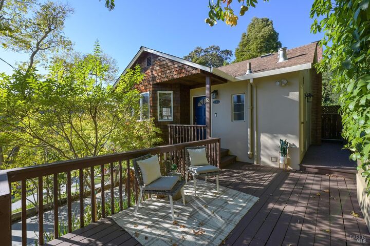 Property Photo: 2 Alvina Avenue CA 94901
