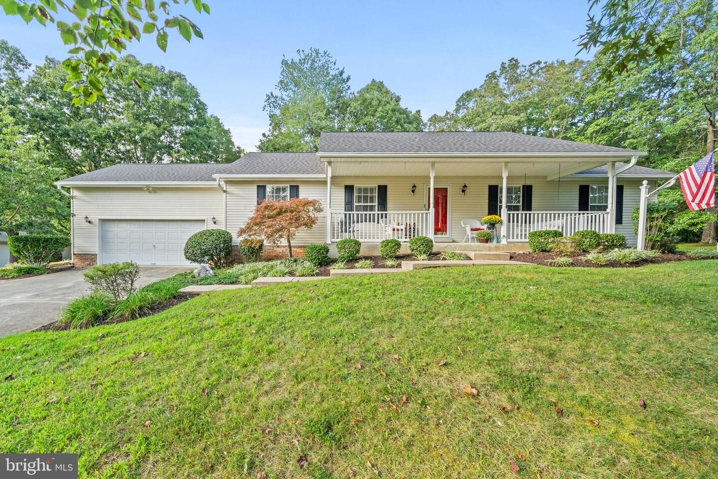 Property Photo: 12762 Crescent Run Street MD 20646