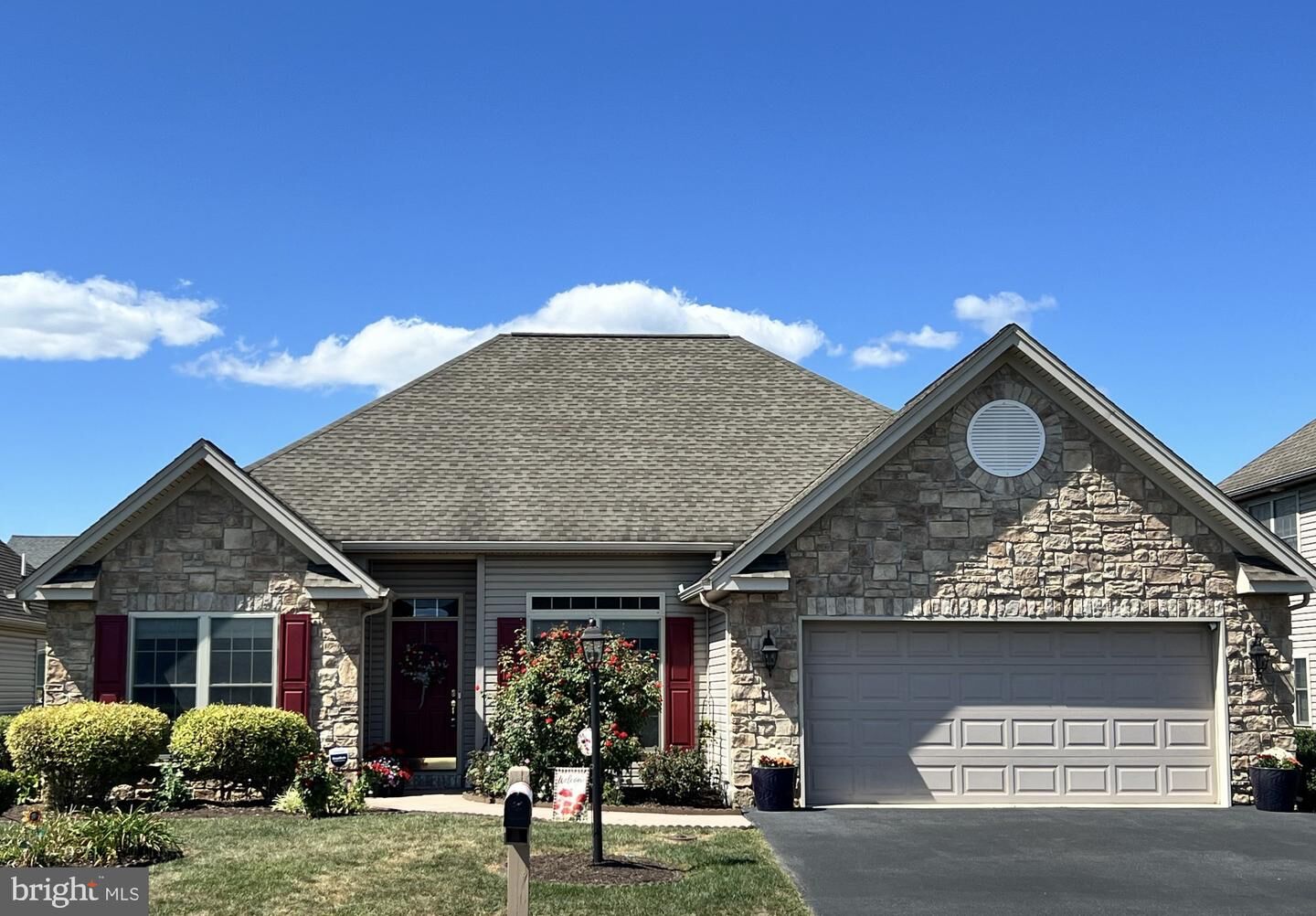 Property Photo: 917 Macoun Drive PA 17055