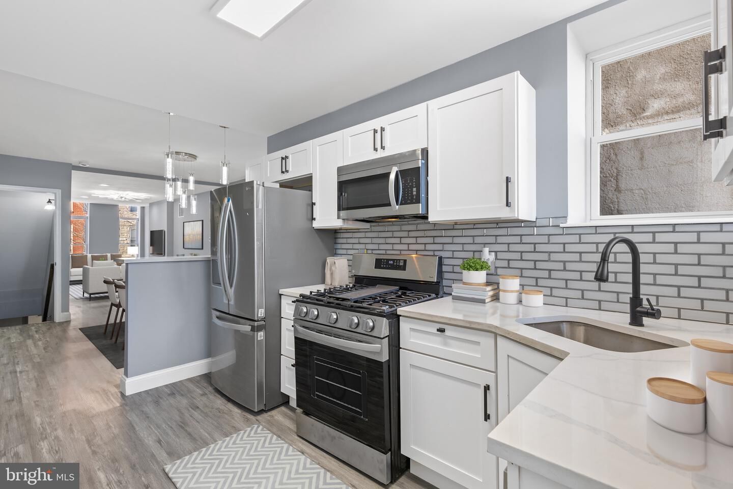 Property Photo:  1419 N Bond Street  MD 21213 