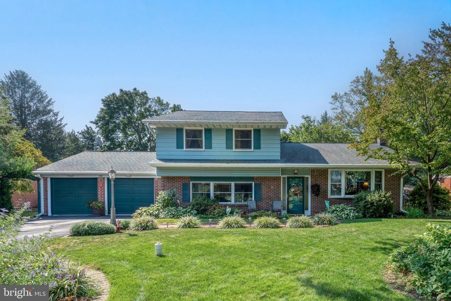 Property Photo:  458 Revere Road  PA 17601 