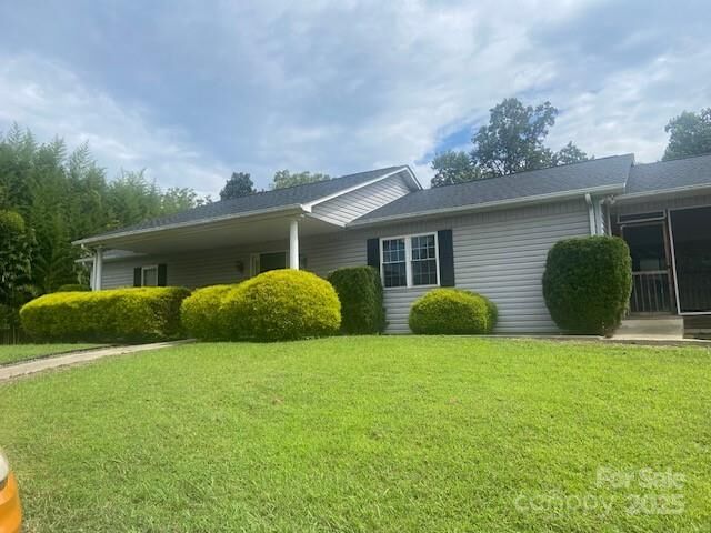 Property Photo:  710 Conley Place NW  NC 28645 
