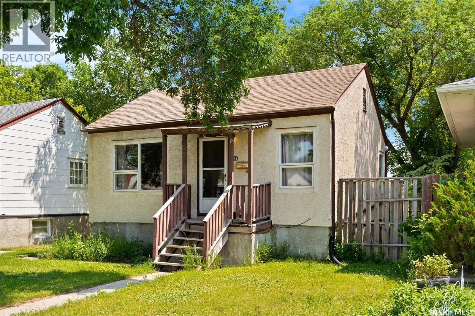Property Photo:  1649 Garnet Street  SK S4T 2Z1 