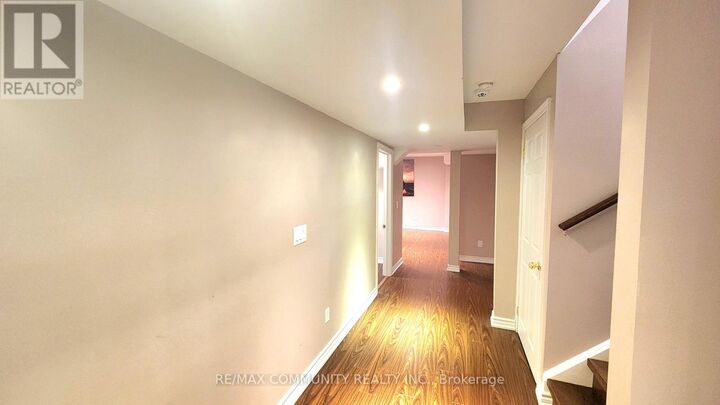 Property Photo:  30 Wilf Morden Road Lower  ON L4A 0H3 