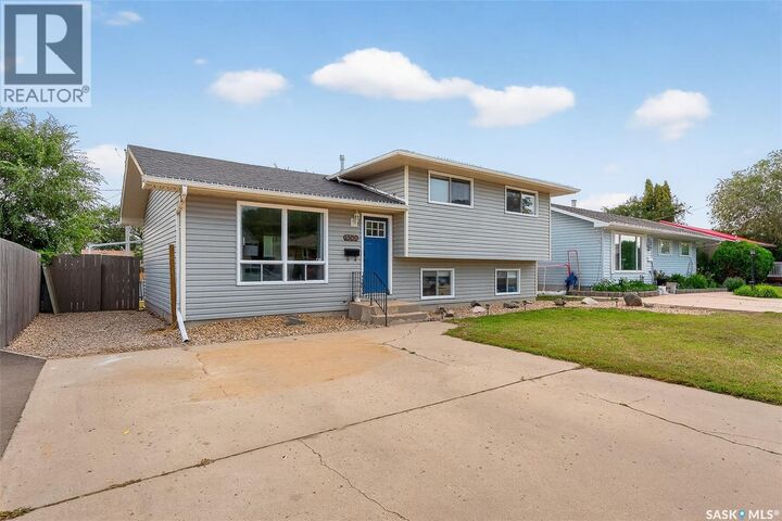 1309 Hochelaga Street W  Moose Jaw SK S6H 6C3 photo