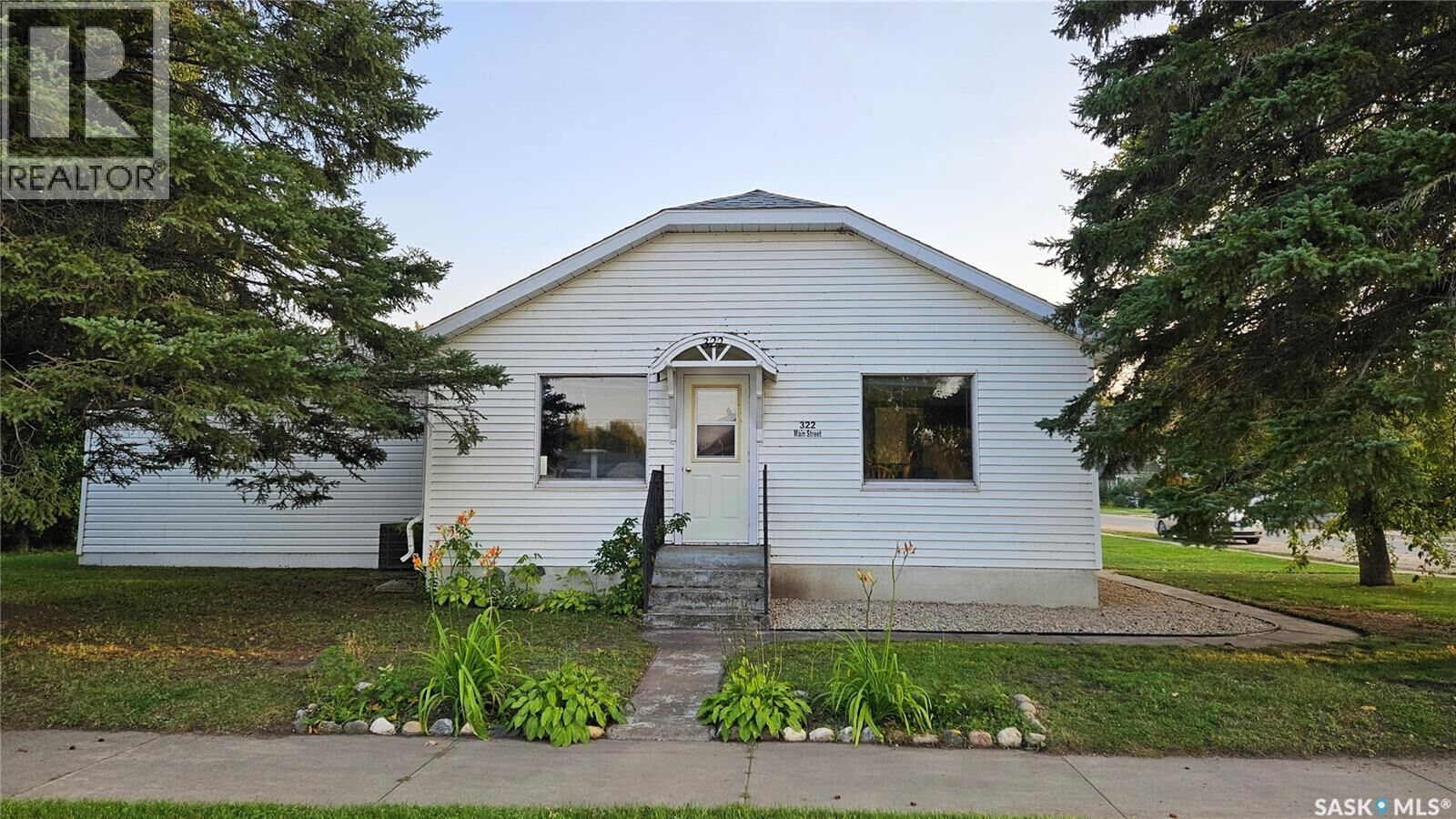 Property Photo: 322 Main Street SK S0K 1B0