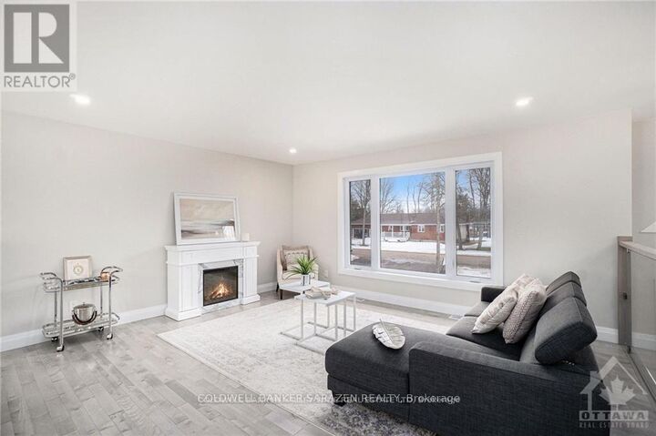 Property Photo:  902 Munro Drive  ON K7S 3G8 