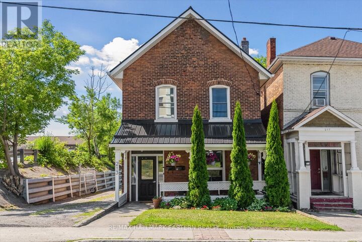 213 Brock Street  Peterborough (Town Ward 3) ON K9H 2P6 photo