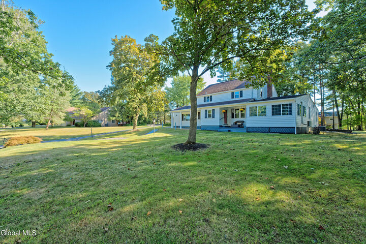 Property Photo:  630 St Davids Lane  NY 12309 