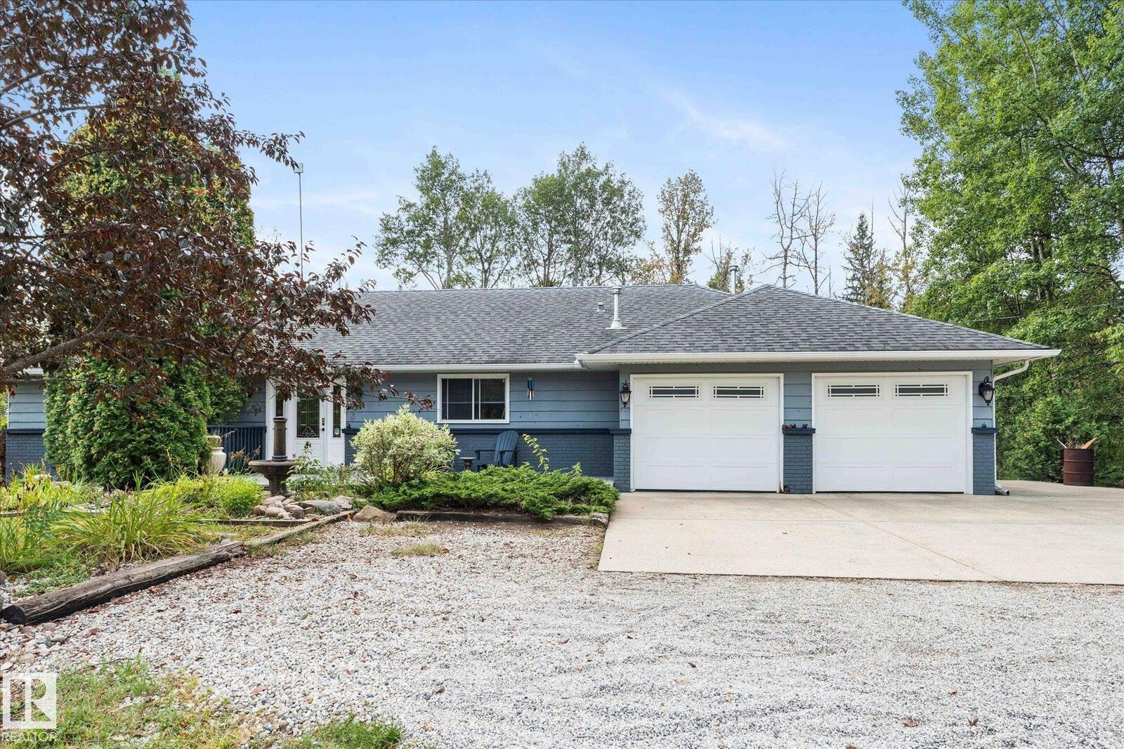 Property Photo: 5, 53104 Rge Rd 13 AB T7Y 2T2