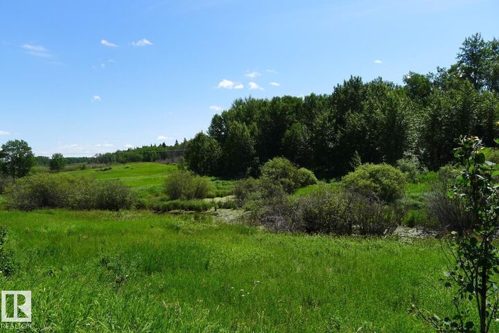 Hyw 43 RR 42  Rural Lac Ste. Anne County AB T0E 1G0 photo