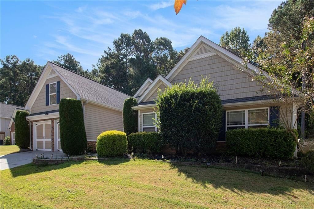 Property Photo:  615 Hemlock Court  GA 30180 