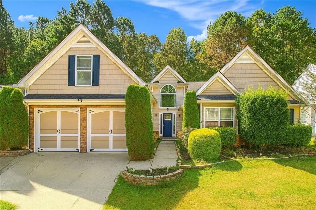 Property Photo:  615 Hemlock Court  GA 30180