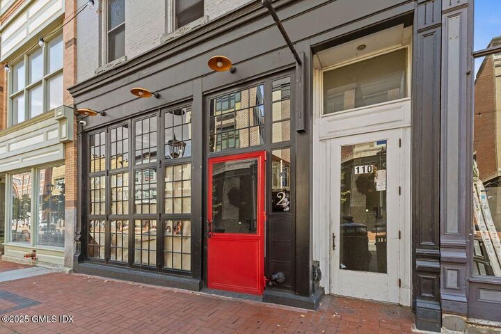 Property Photo:  110 Washington Street 202  CT 06854 