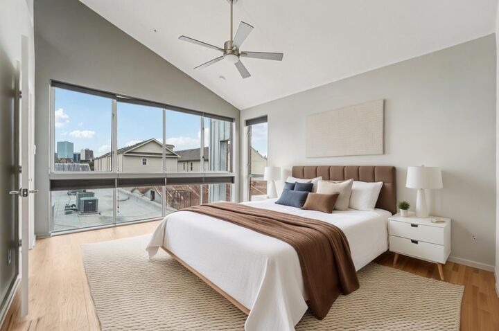 Property Photo:  1601 W Webster Street 18  TX 77019 