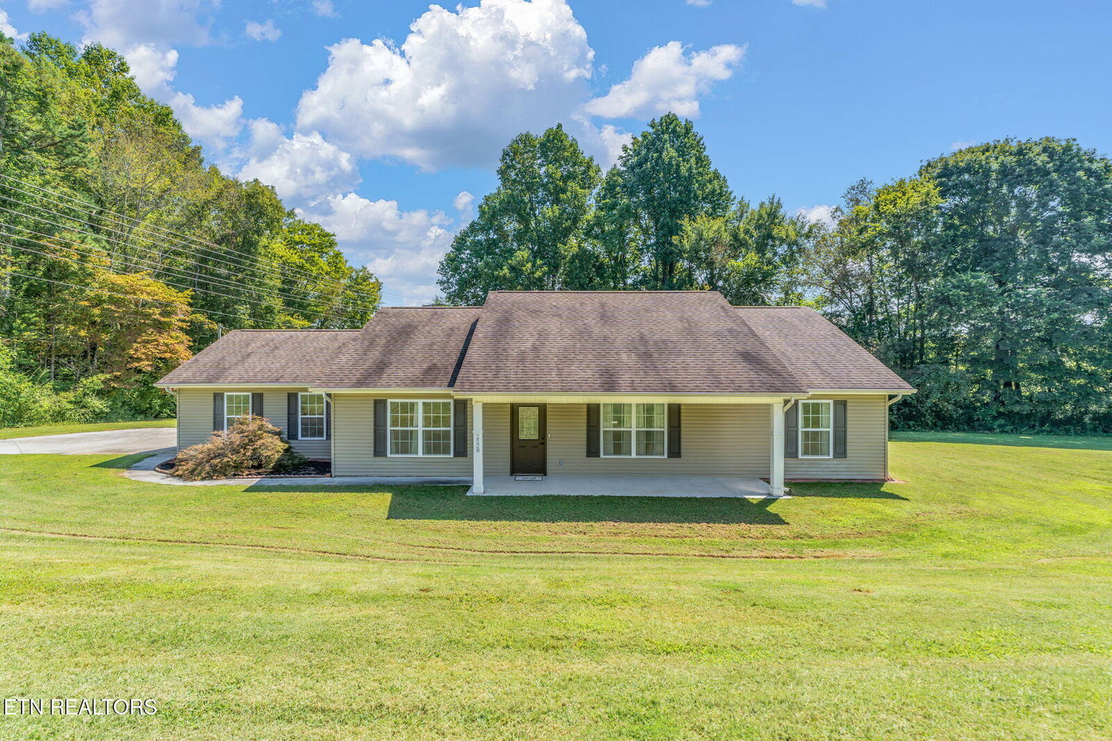 Property Photo:  2528 Peach Orchard Rd  TN 37803 