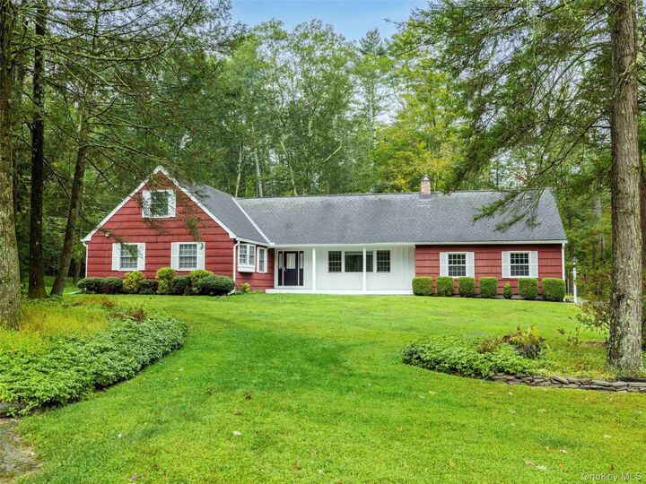 Property Photo: 10 Niles Drive NY 12498