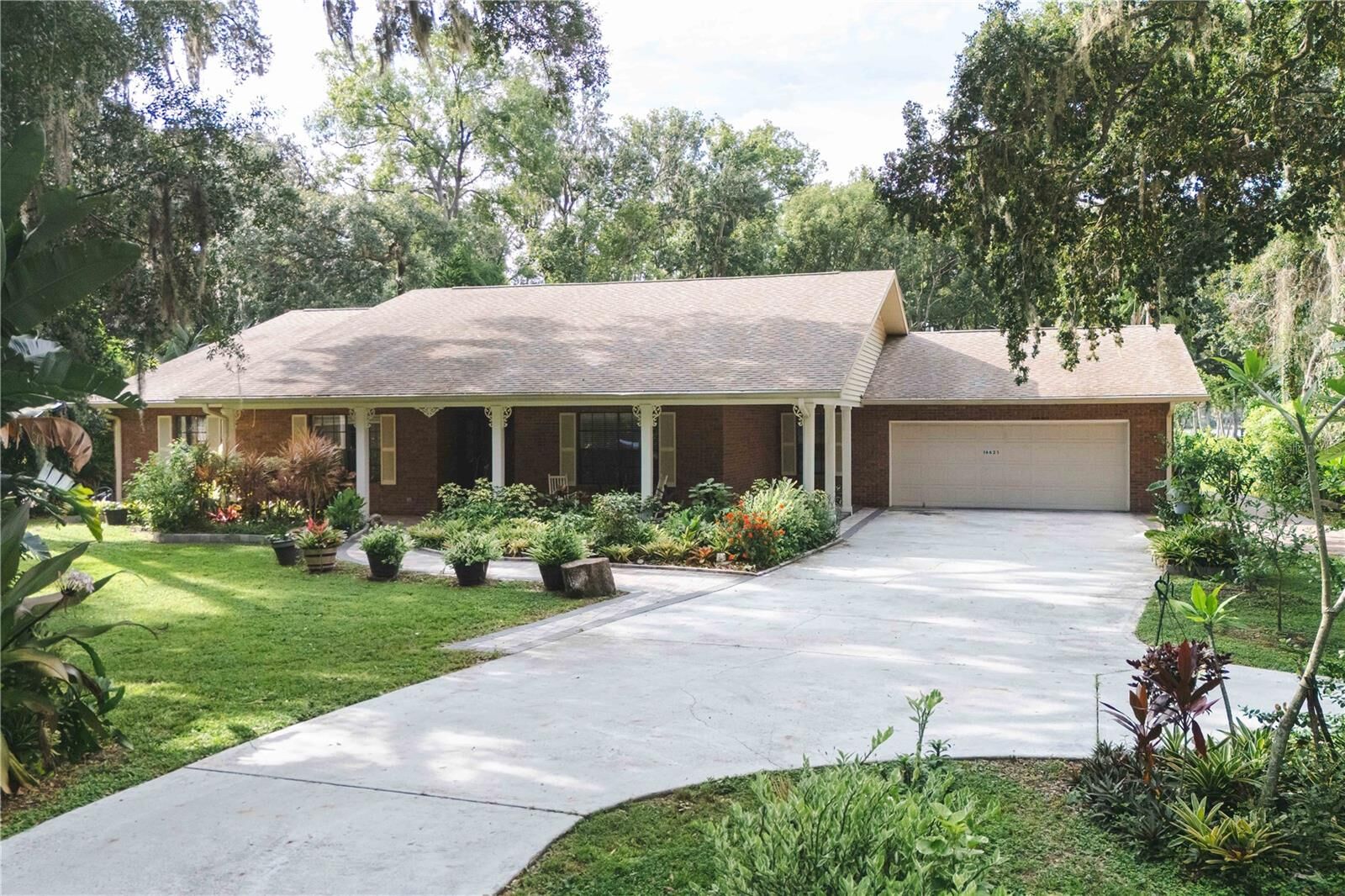 Property Photo:  16625 Indian Mound Road  FL 33618 